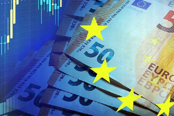 赵兴言：黄金上不言顶就是涨，日内4570上博弈多！