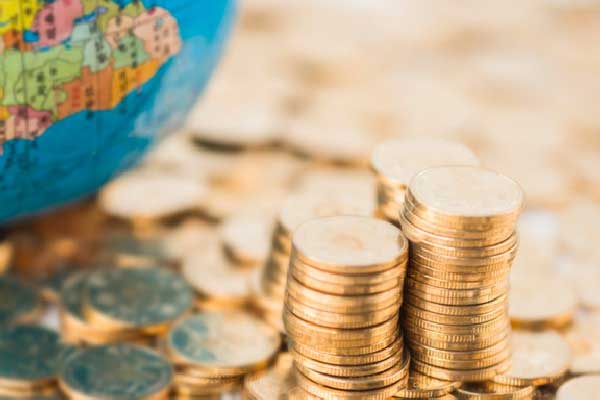 赵兴言：黄金上不言顶就是涨，日内4570上博弈多！